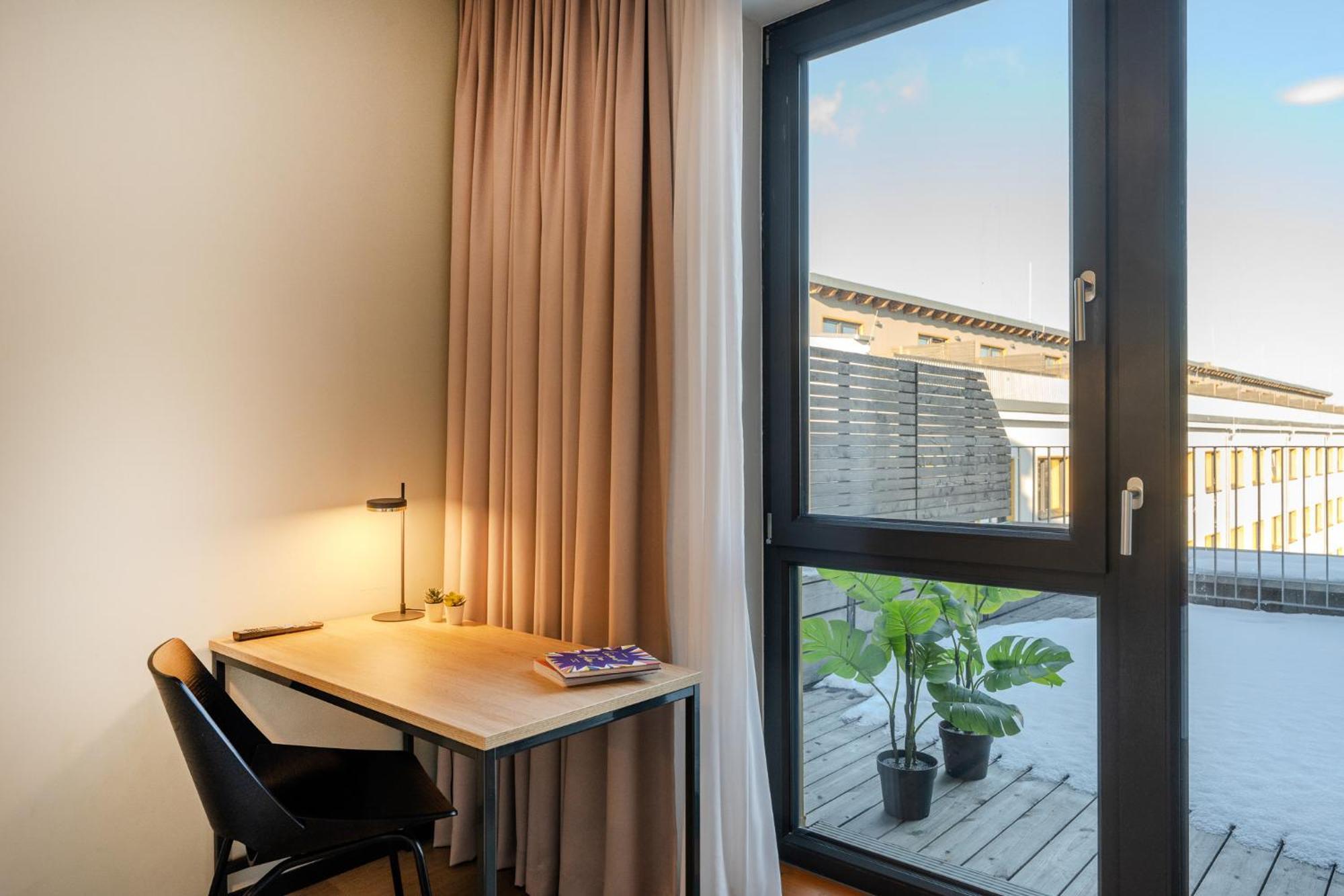 Отель The Base Berlin One Экстерьер фото